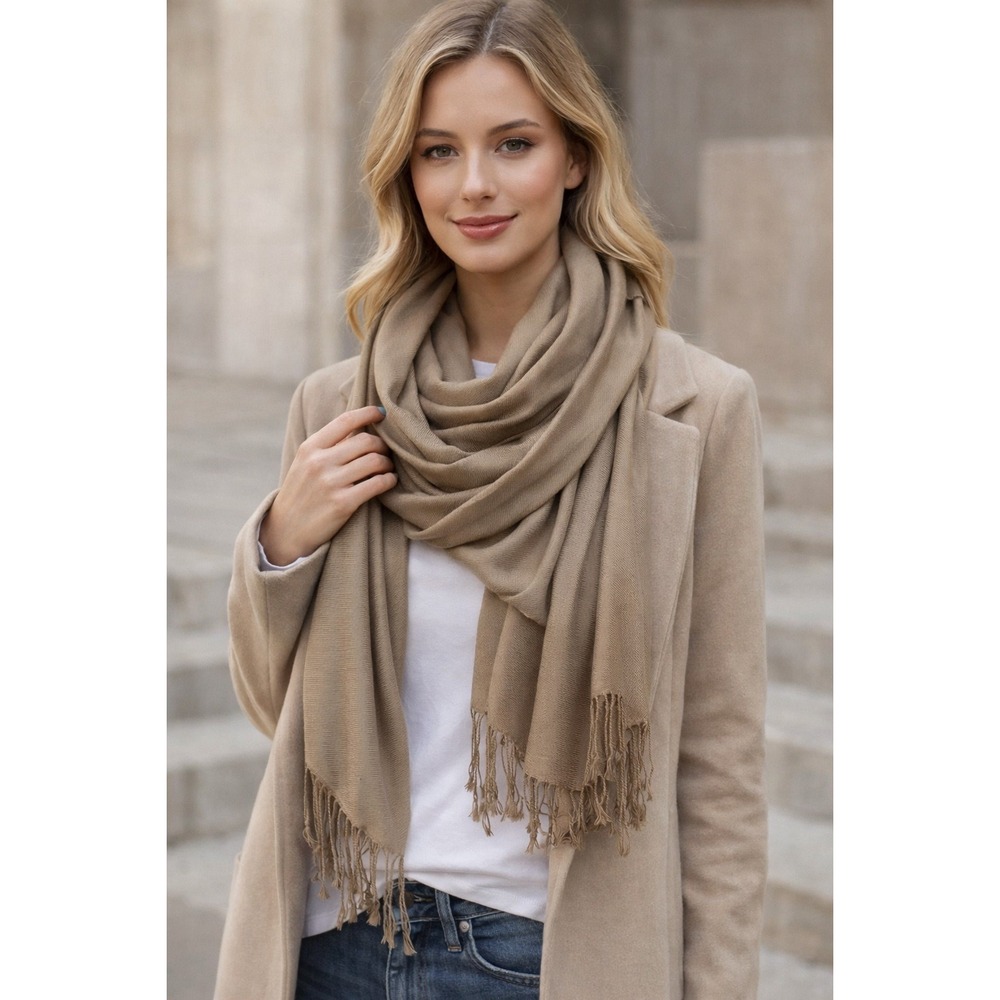 Nordstrom Rack Sand Dune Tan Viscose Wrap Scarf Fringe Shawl NWT‎ Small Snags
